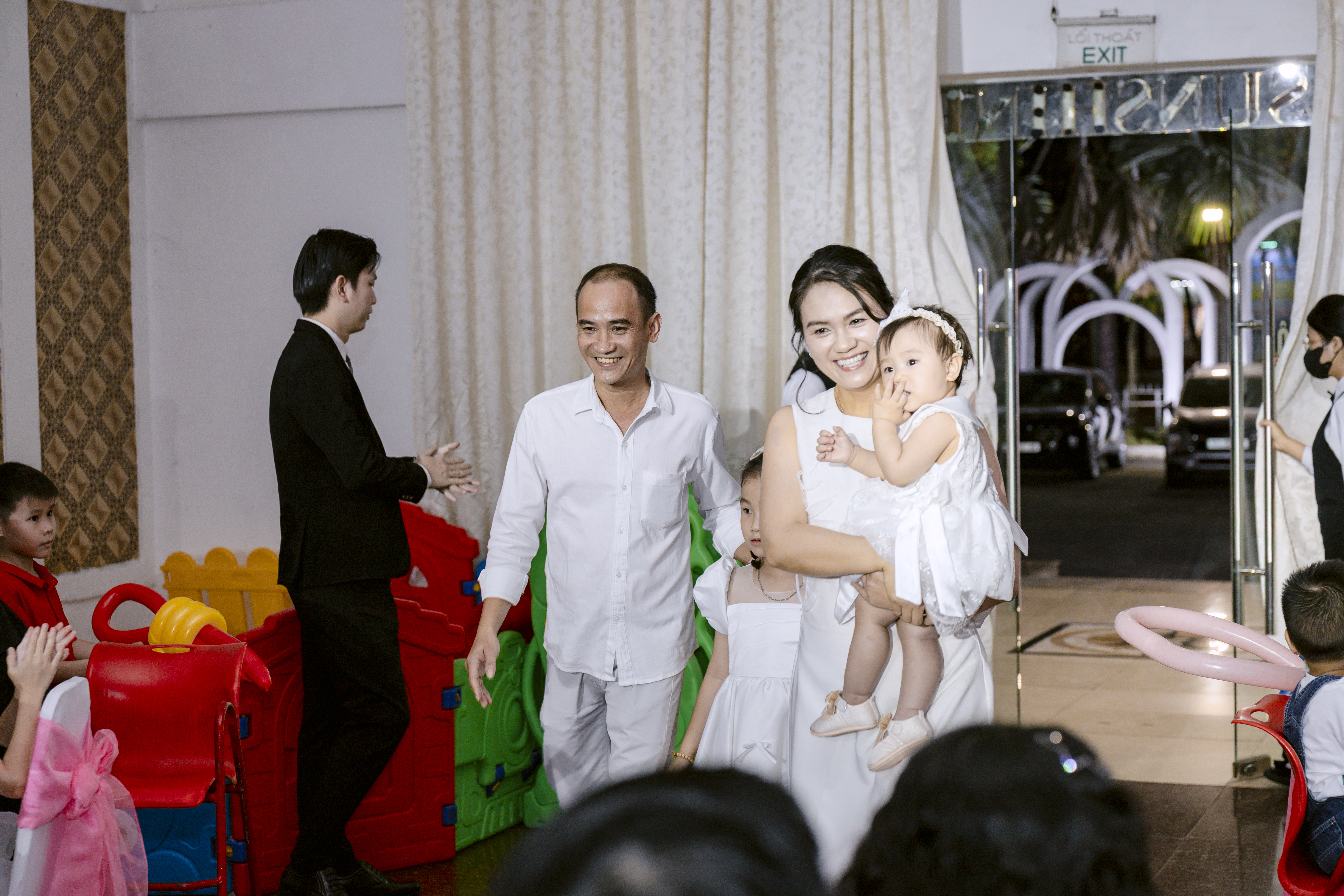 SUN PALACE: TÔN VINH KHỞI ĐẦU TUYỆT VỜI NHẤT – TIỆC THÔI NÔI BÉ Vũ Trúc Phương