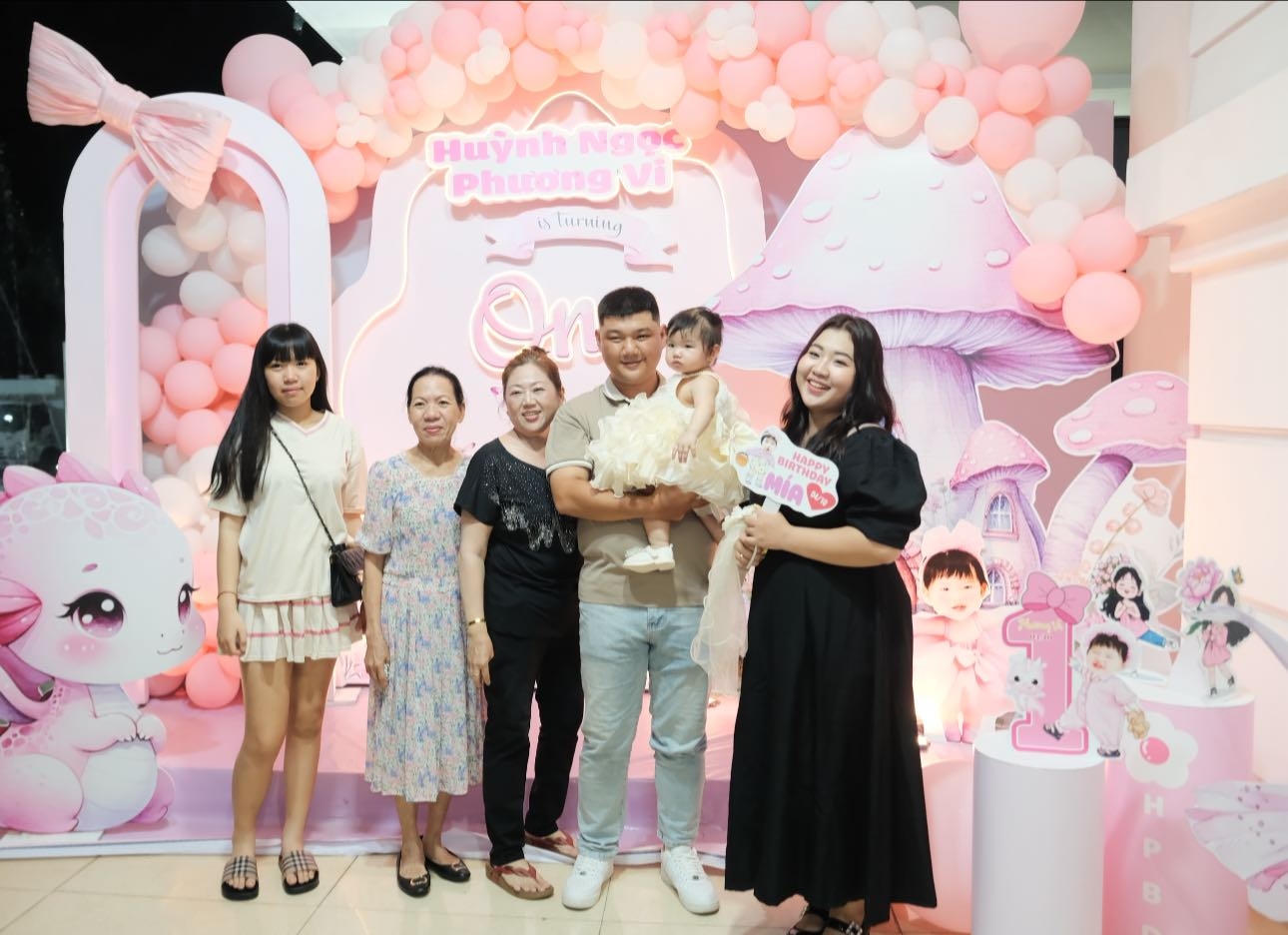 Tiệc Thôi Nôi Bé Huỳnh Ngọc Phương Vi – Dấu ấn đầu đời thật ngọt ngào