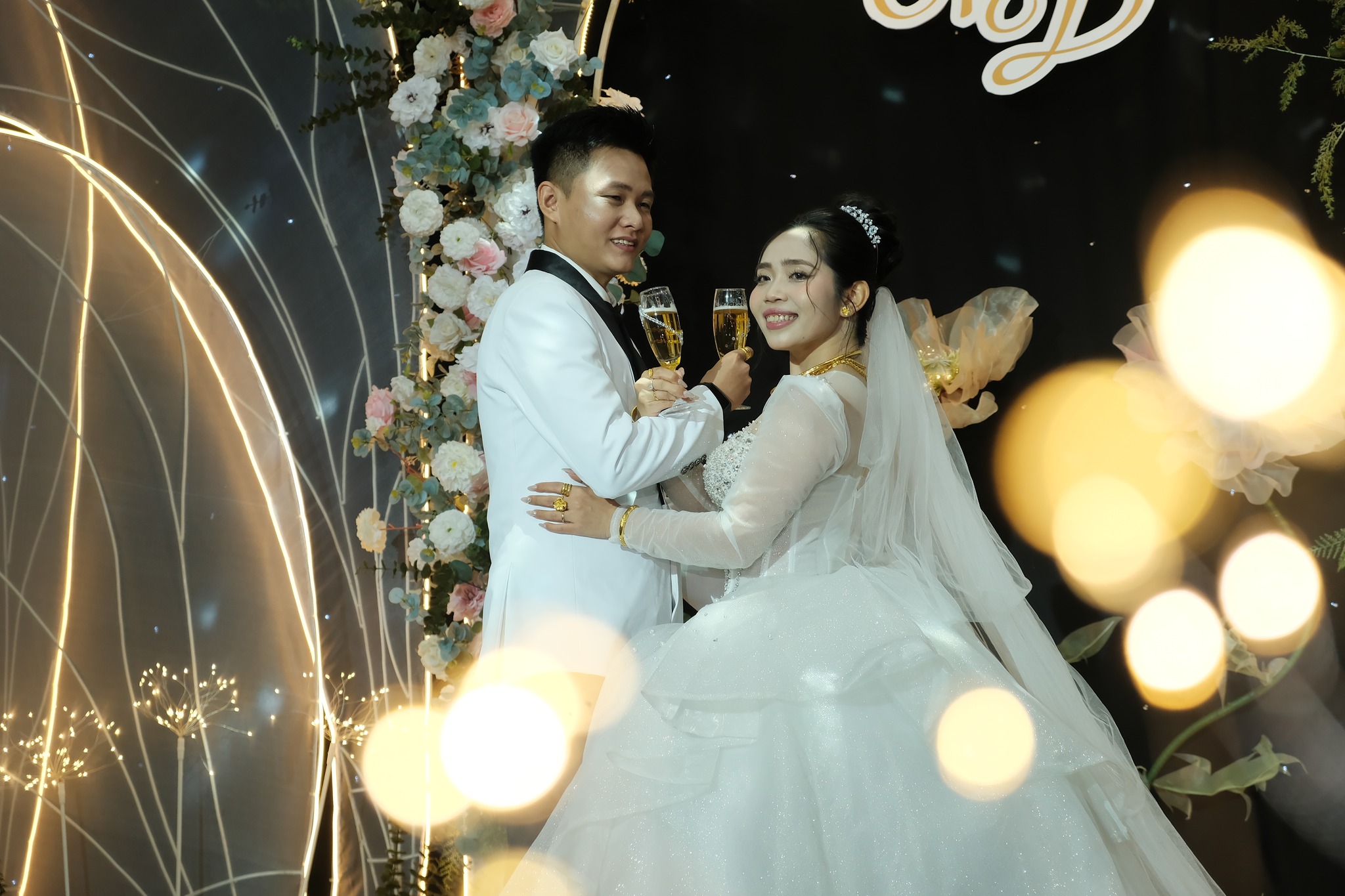 Bản Giao Hưởng Tình Yêu: Khoảnh Khắc Khởi Đầu Hạnh Phúc Của Tài Nhân & Mỹ Duyên