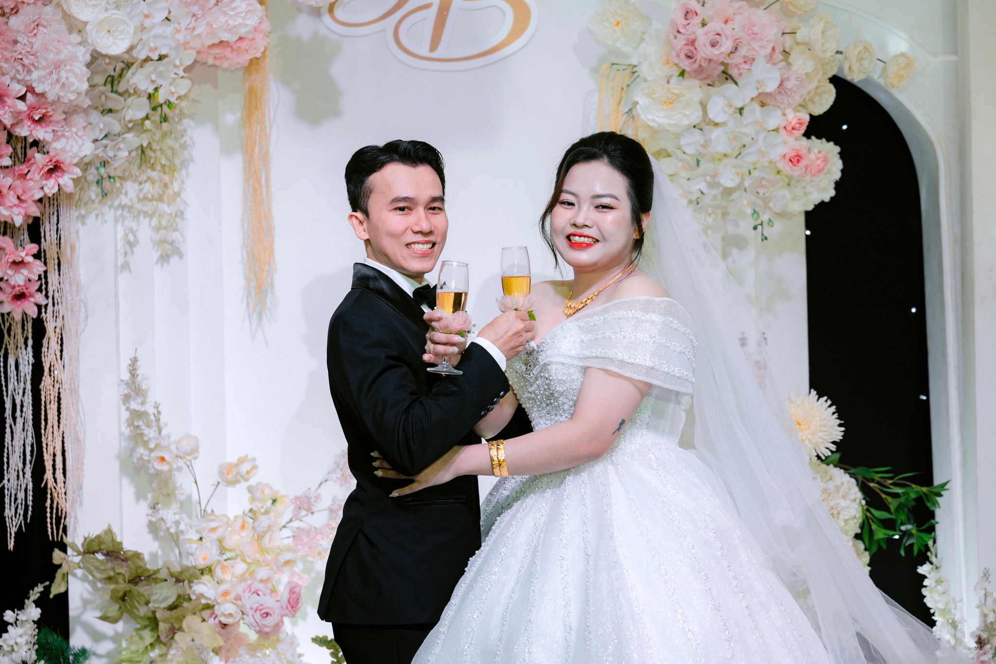 Bình Yên Gọi Tên – Khi Yêu Thương Đủ Lớn Để Đi Cùng Nhau Cả Một Đời