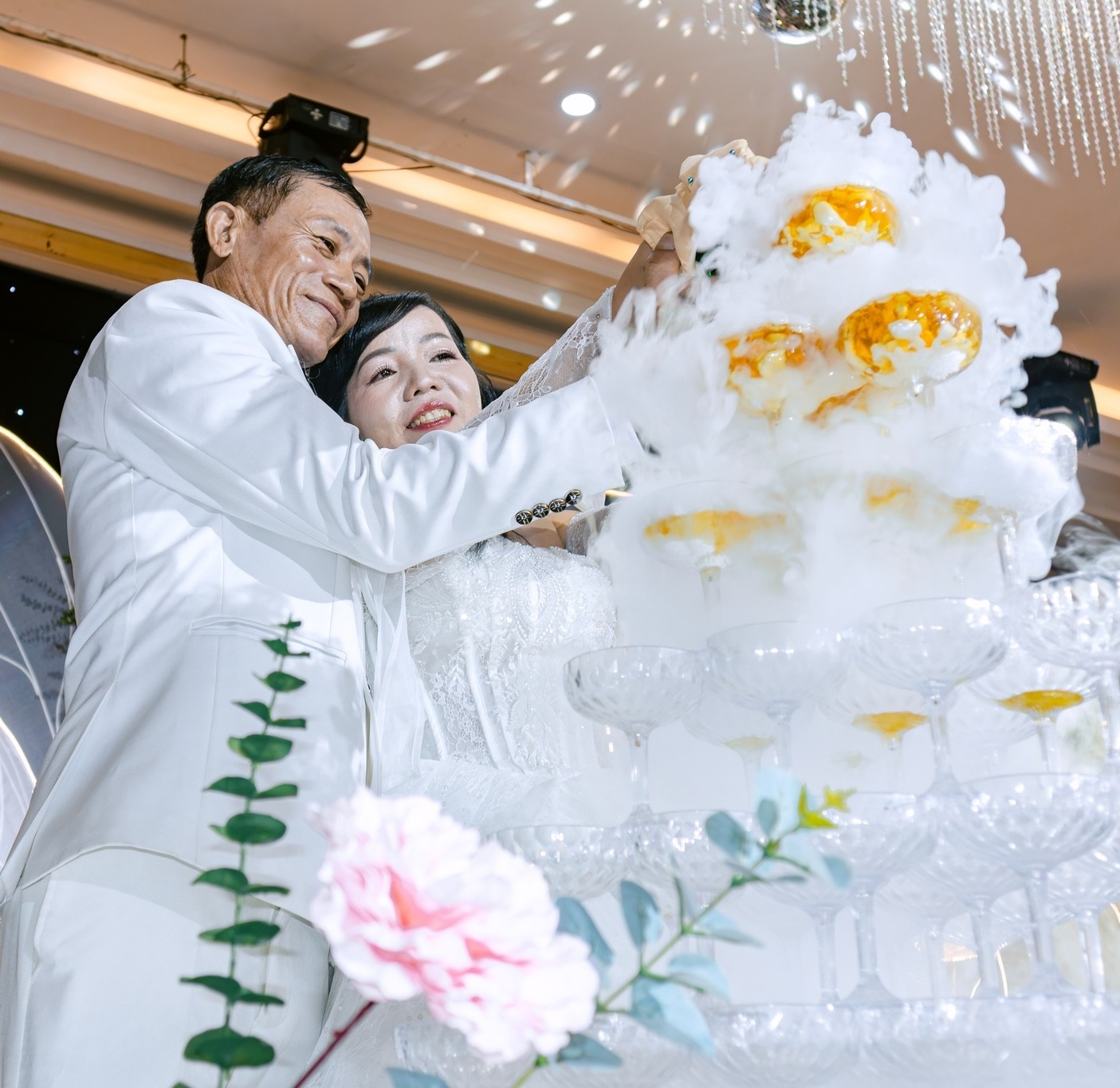 nghi thức rót rượu tình yêu tại sun palace