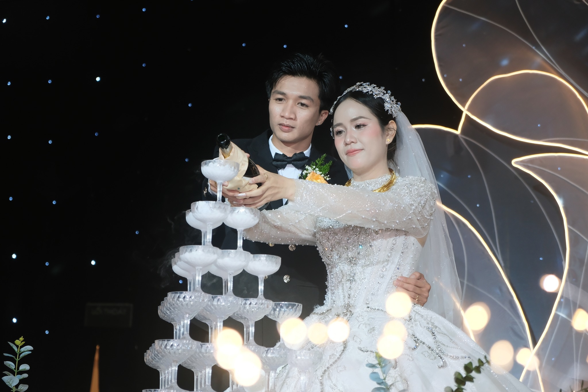 nghi thức rót rượu tình yêu tại sun palace