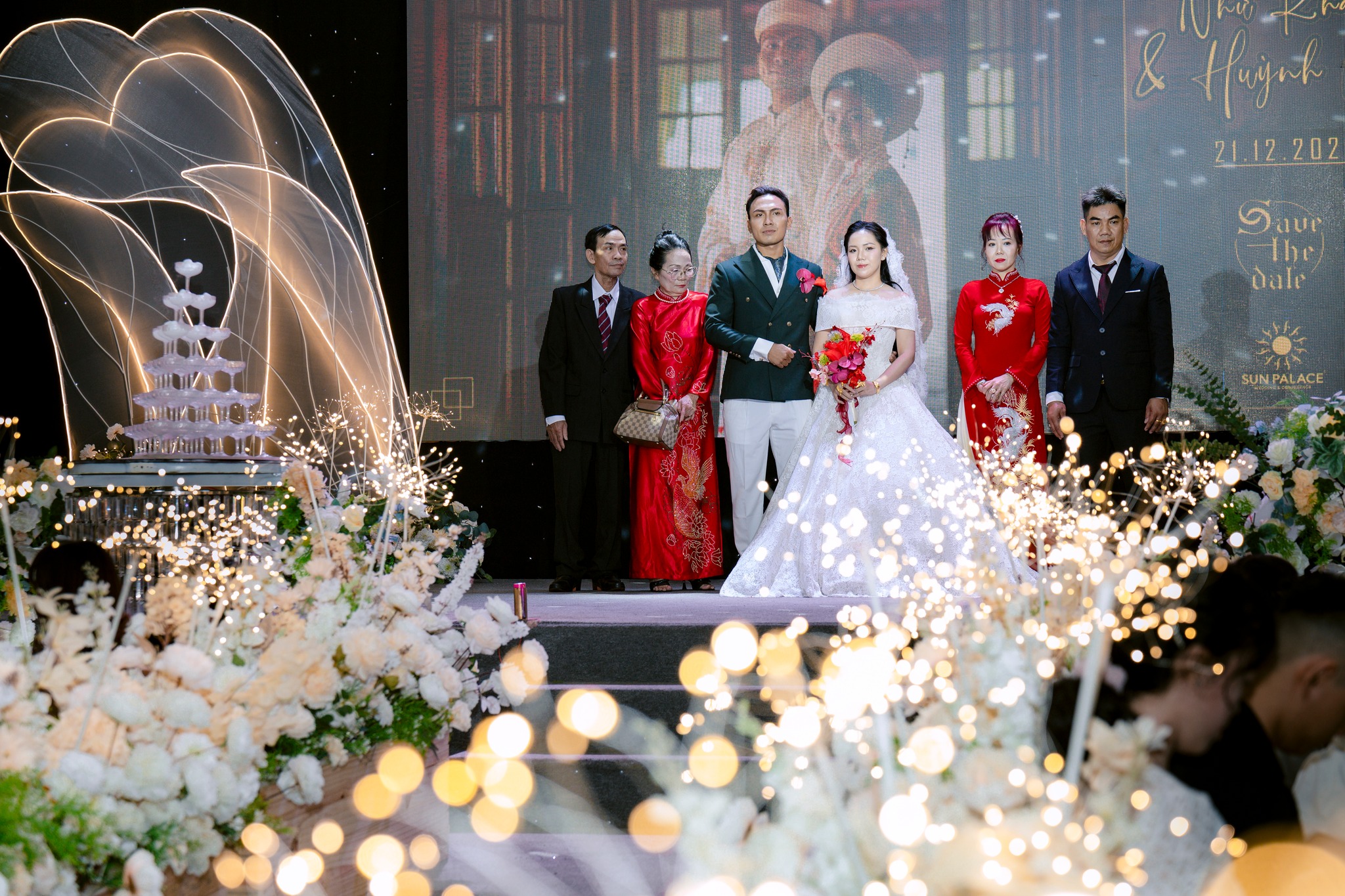 Cùng nhau - chỉ vỏn vẹn hai từ nhưng lại chứa đựng cả một hành trình