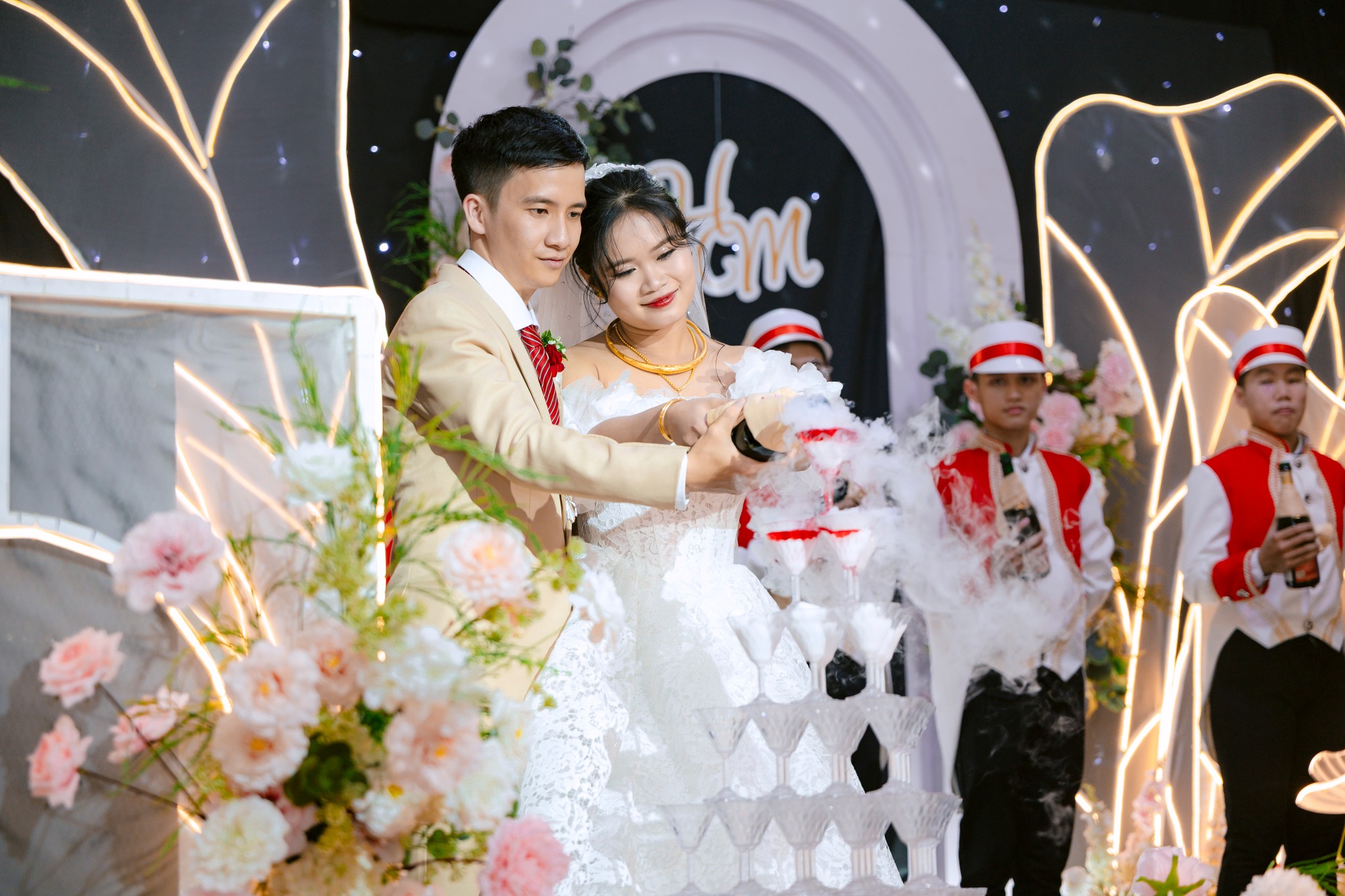 HÔN NHÂN – KHI HAI NGƯỜI DƯNG HỌC CÁCH TRỞ THÀNH MỘT GIA ĐÌNH