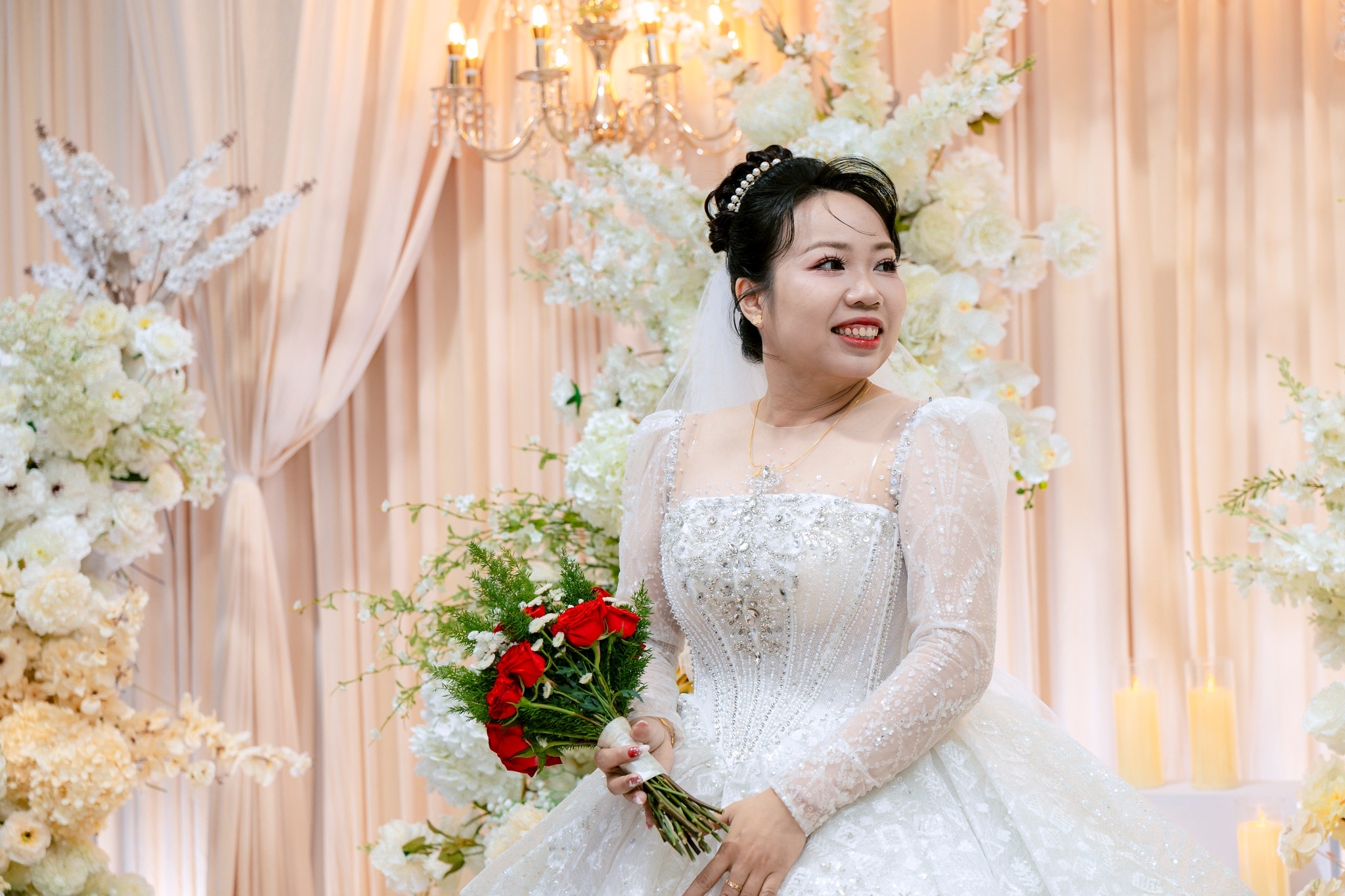 khoảnh khắc tự nhiên của cô dâu