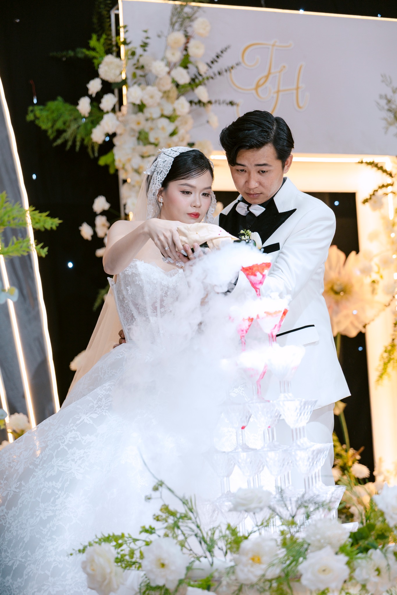 nghi thức rót rượu tình yêu